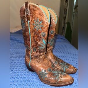 Shyanne Leather Cowboy Boots with Turquoise Floral